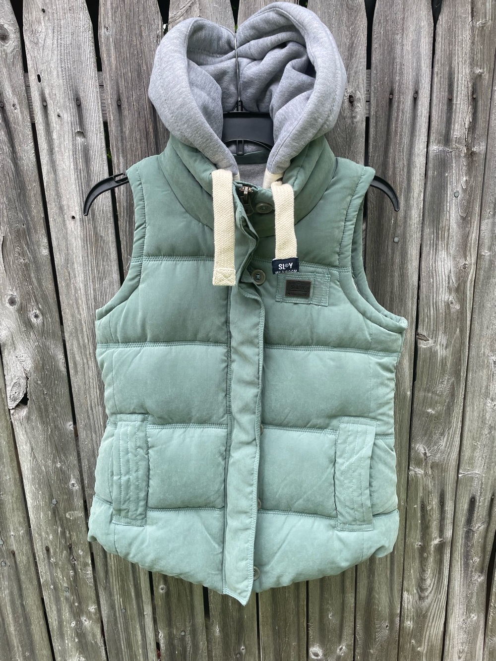 SLY PRODUCT Women’s Medium Light Sage Green Hooded Puffer Vest